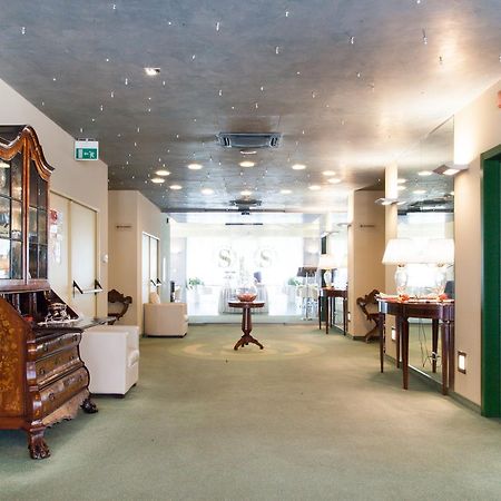 Hotel Senator Gorgonzola Zewnętrze zdjęcie