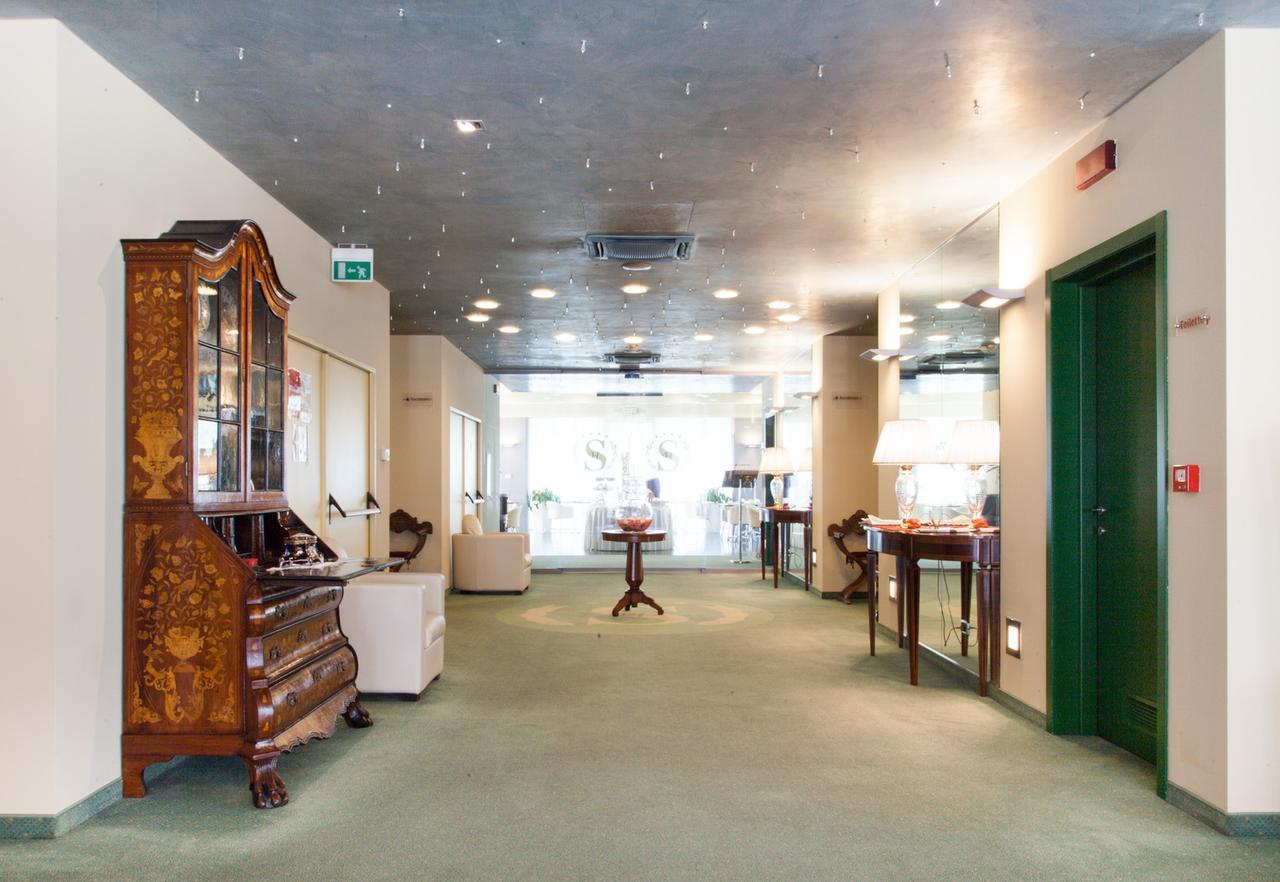 Hotel Senator Gorgonzola Zewnętrze zdjęcie