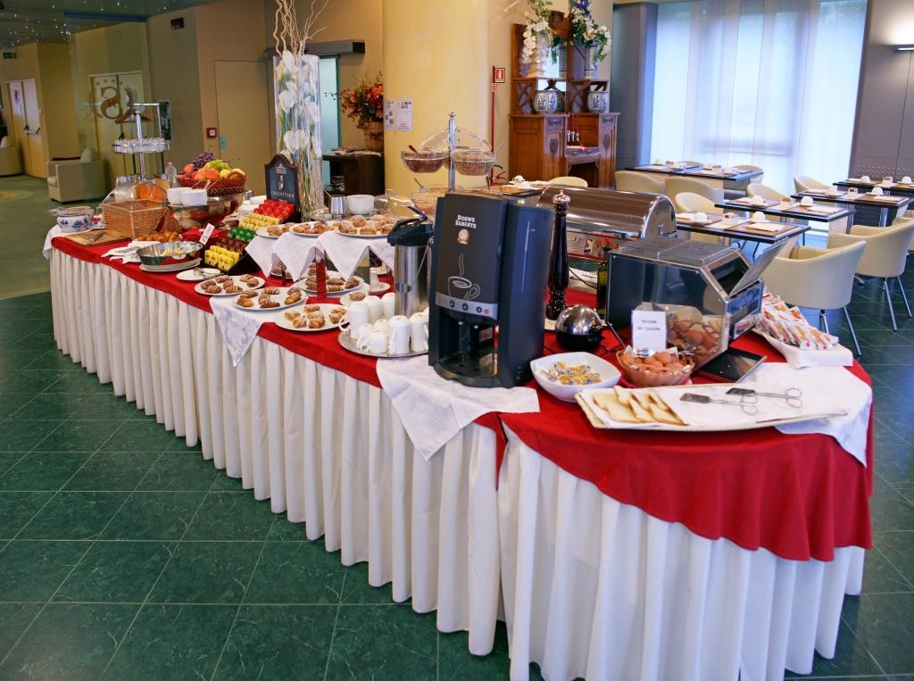 Hotel Senator Gorgonzola Zewnętrze zdjęcie
